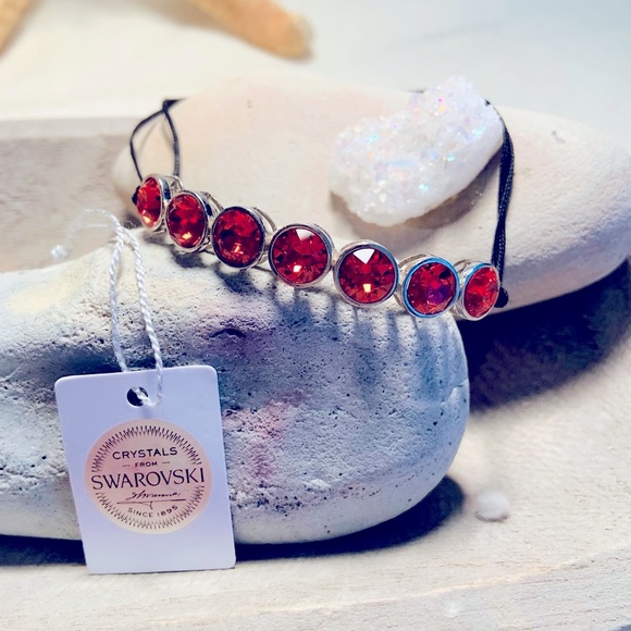 Astral pink Swarovski Crystal Bracelet - Picture 2 of 8